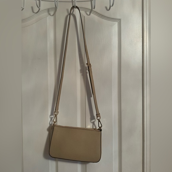 Michael Kors Jet Set Travel Pouchette Crossbody Bag - Picture 2 of 4